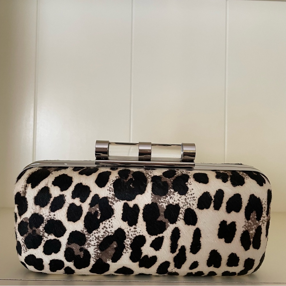 Women’s White House Black Market Leopard T Bar Clutch Bag With Removable Chain